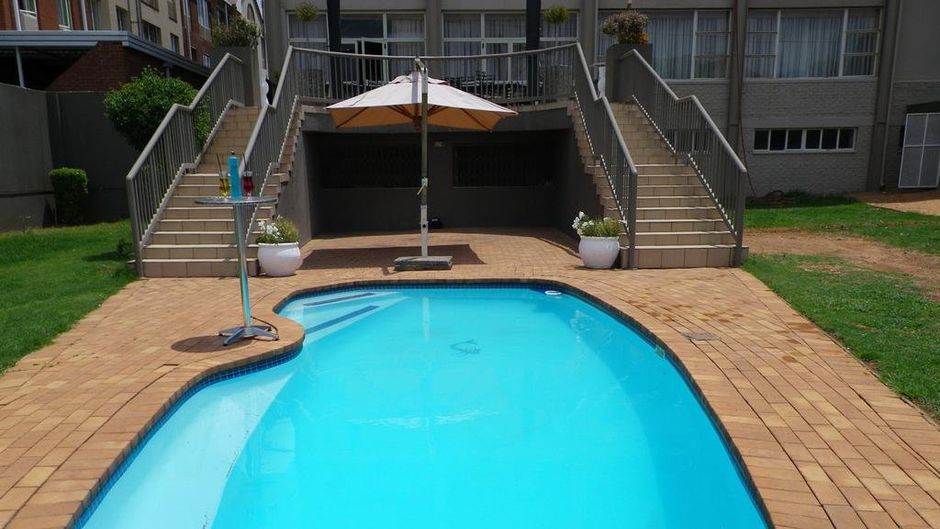 Apollo Hotel Exterior