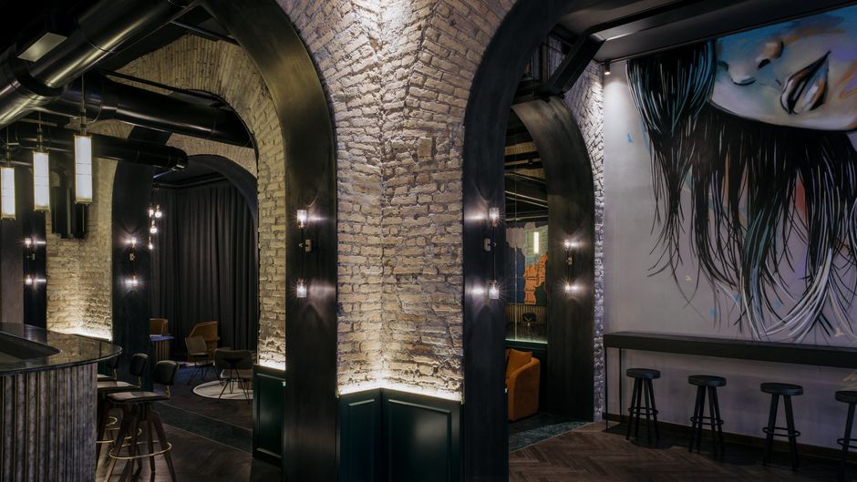 Chapter Roma Lobby