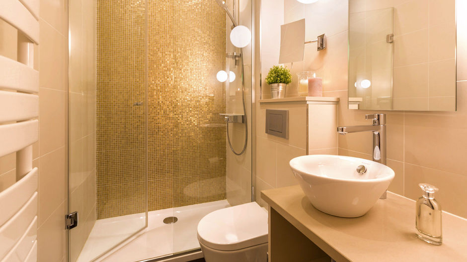 Yllen Eiffel Hotel Room