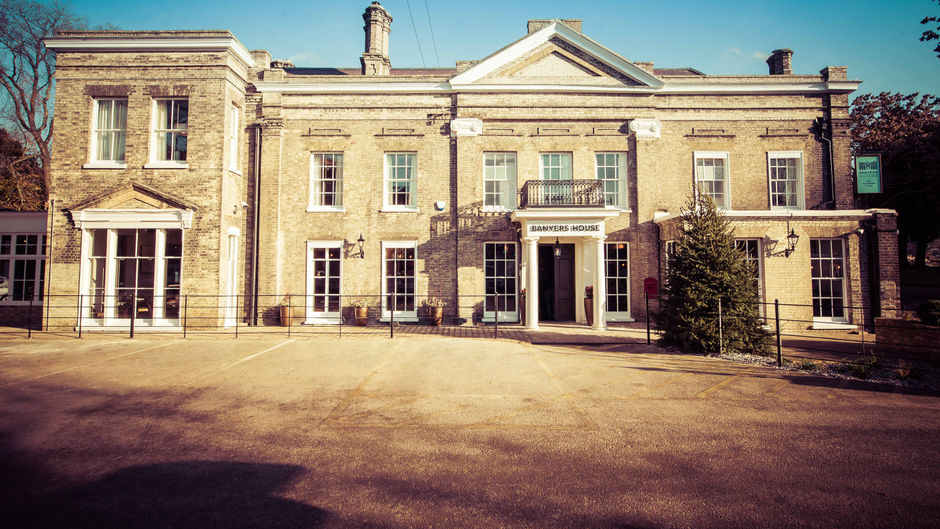 The Banyers Hotel Exterior