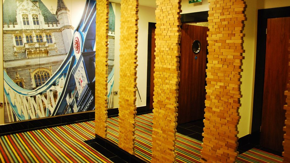 Hotel Indigo London Tower Hill Lobby