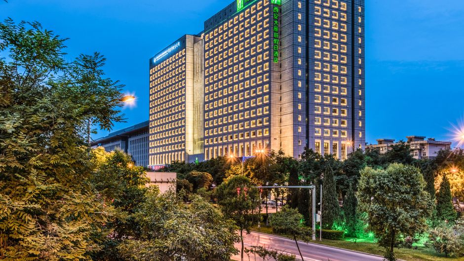 Holiday Inn Xi'an Big Goose Pagoda Exterior