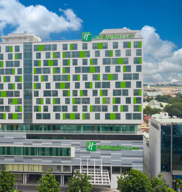 Holiday Inn & Suites Saigon Airport