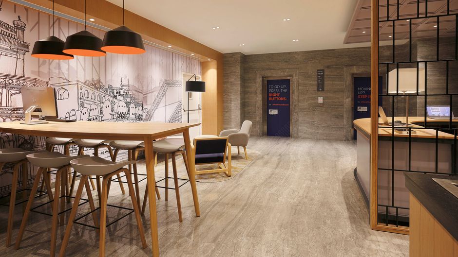 Holiday Inn Express Banjara Hills Lobby
