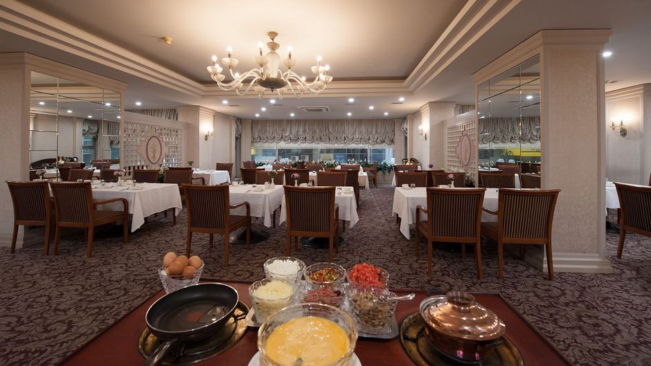 Zorlu Grand Hotel Restaurant