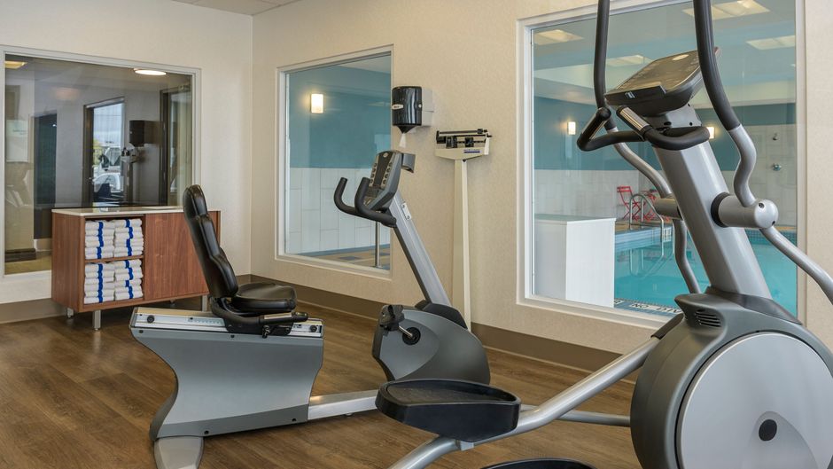Holiday Inn Express & Suites North Bay Health Club