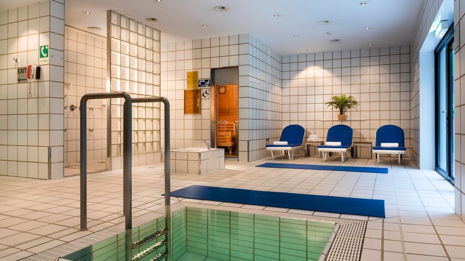 Holiday Inn Berlin-City West Pool