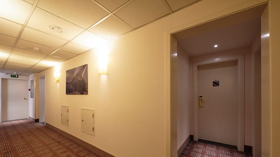 Holiday Inn Brussels-Schuman Lobby