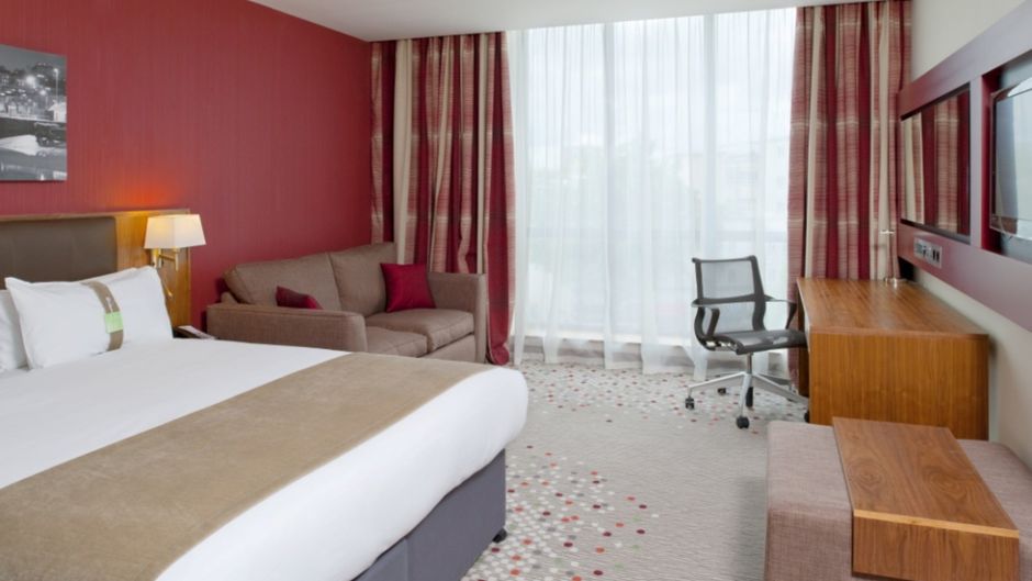 Holiday Inn Bristol City Center Room