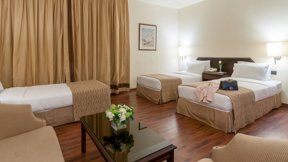 Le Commodore Hotel Room