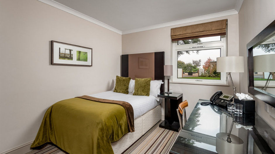 Hartsfield Manor Room