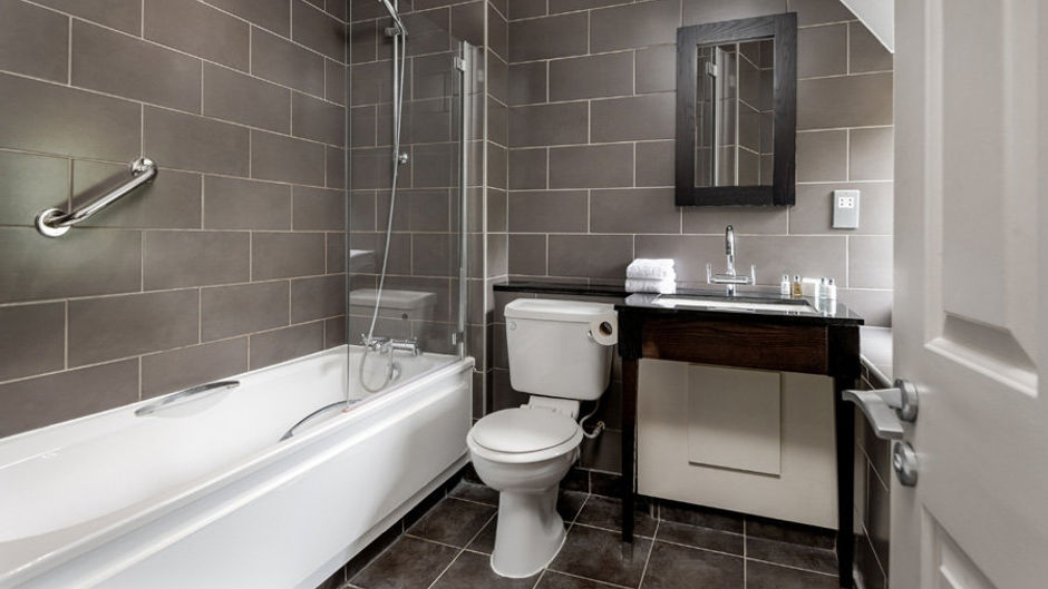 Hartsfield Manor Room