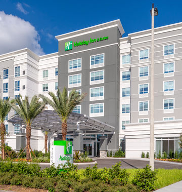 Holiday Inn & Suites Intl Drive S