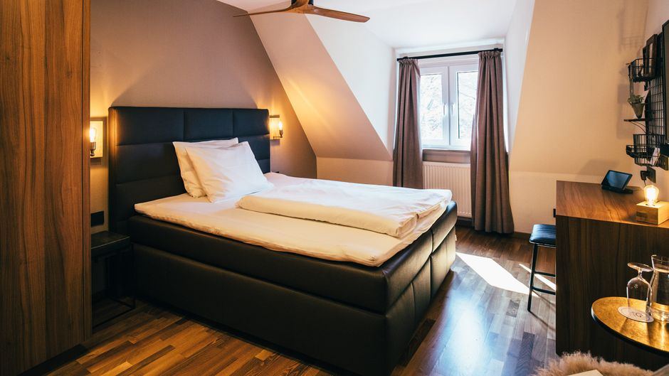 Hotel Bayerischer Hof Room
