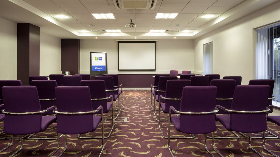 Holiday Inn Express Dunstable Meeting