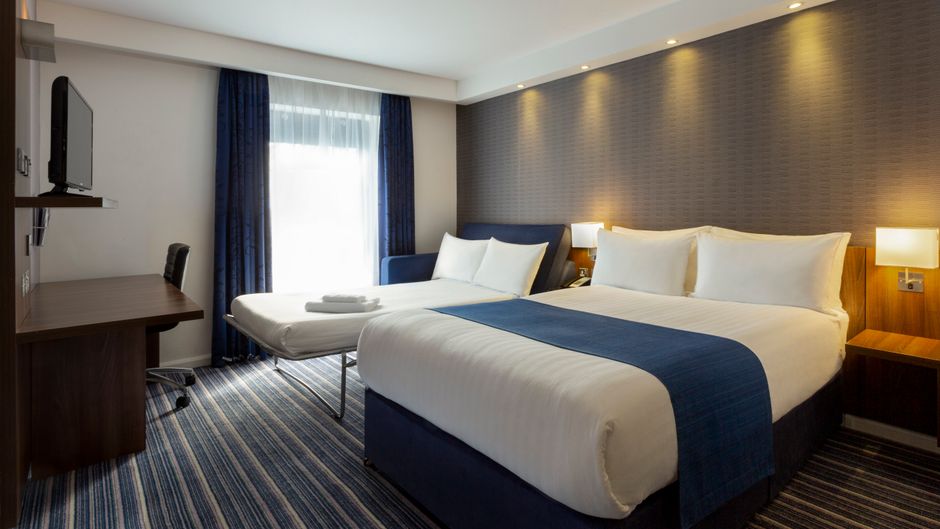 Holiday Inn Express Dunstable Room