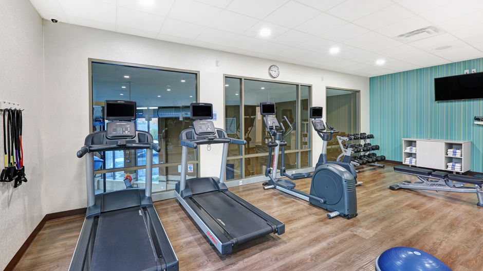 Holiday Inn Express Woodstock South Health Club