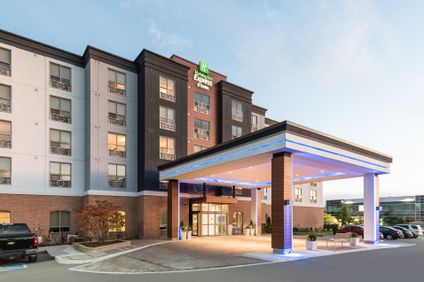 Holiday Inn Express & Suites Milton