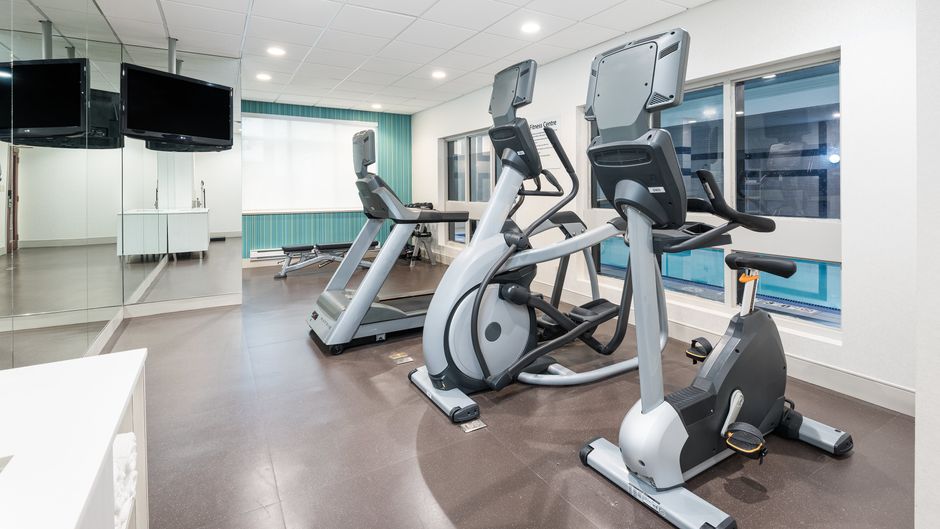 Holiday Inn Express & Suites Milton Health Club