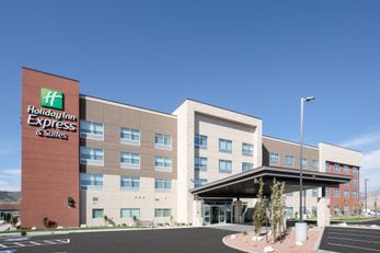 Holiday Inn Express & Suites Ely