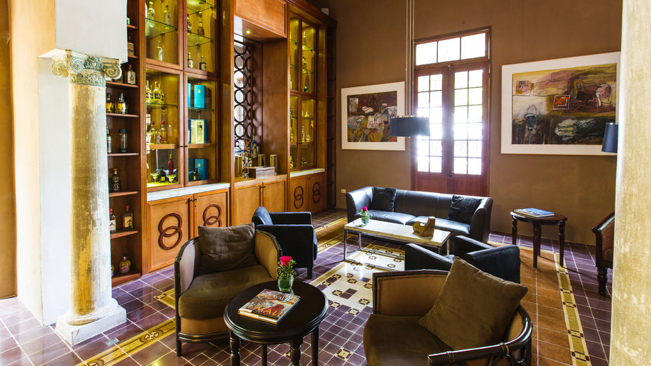 Hotel Rosas & Xocolate Lobby