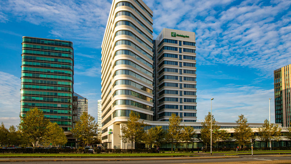Holiday Inn Amsterdam Arena Towers Exterior