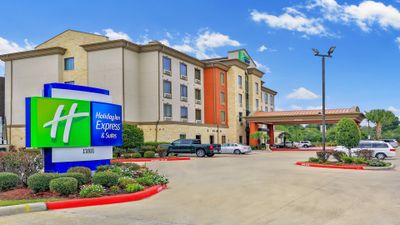 Holiday Inn Express & Stes Houston South