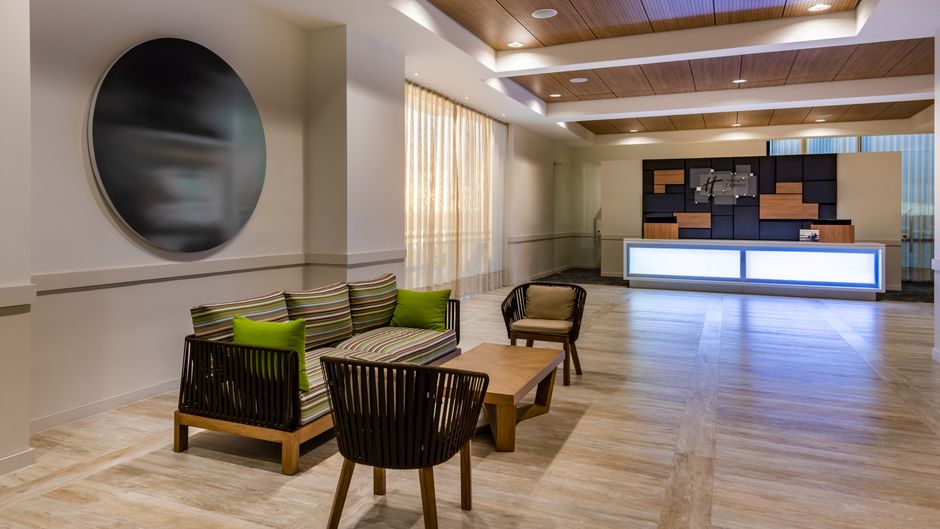 Holiday Inn Express Cartagena Manga Lobby