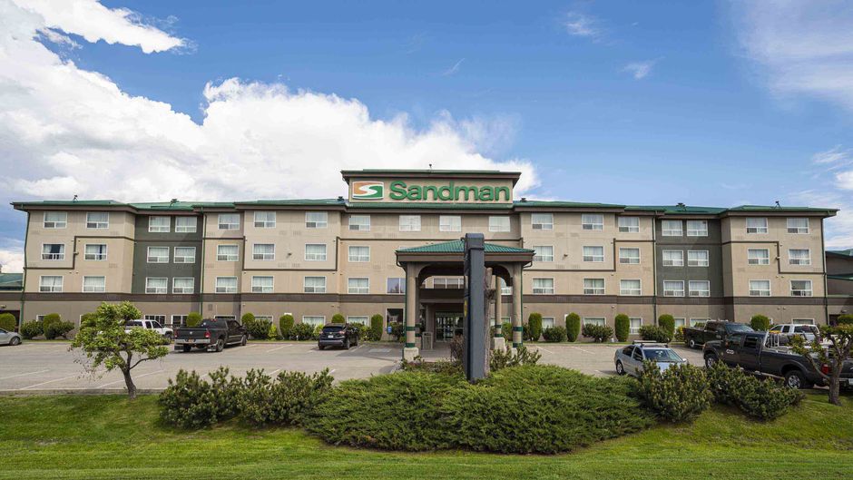 Sandman Hotel Quesnel Exterior