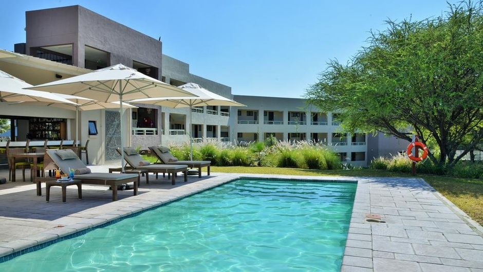 Cresta Maun Pool