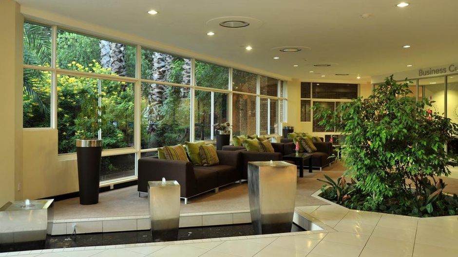 Cresta Lodge Lobby