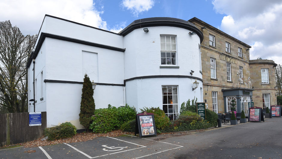 The Mount Hotel, Wigan Exterior