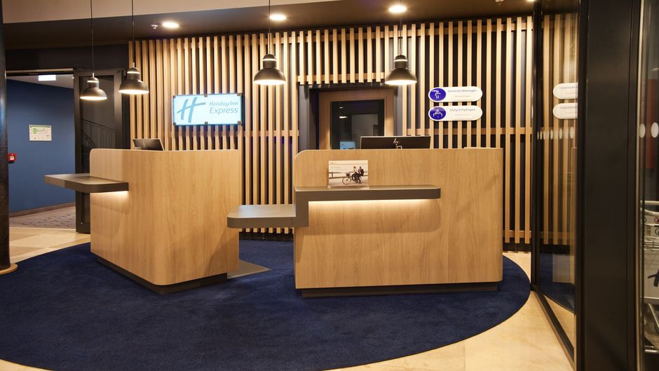 Holiday Inn Express Saabruecken Lobby