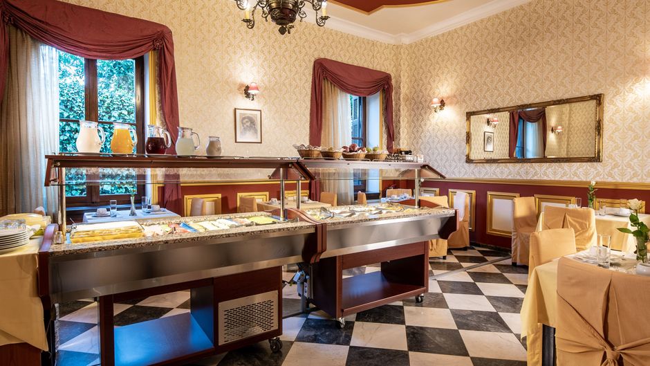 Halepa Hotel Restaurant