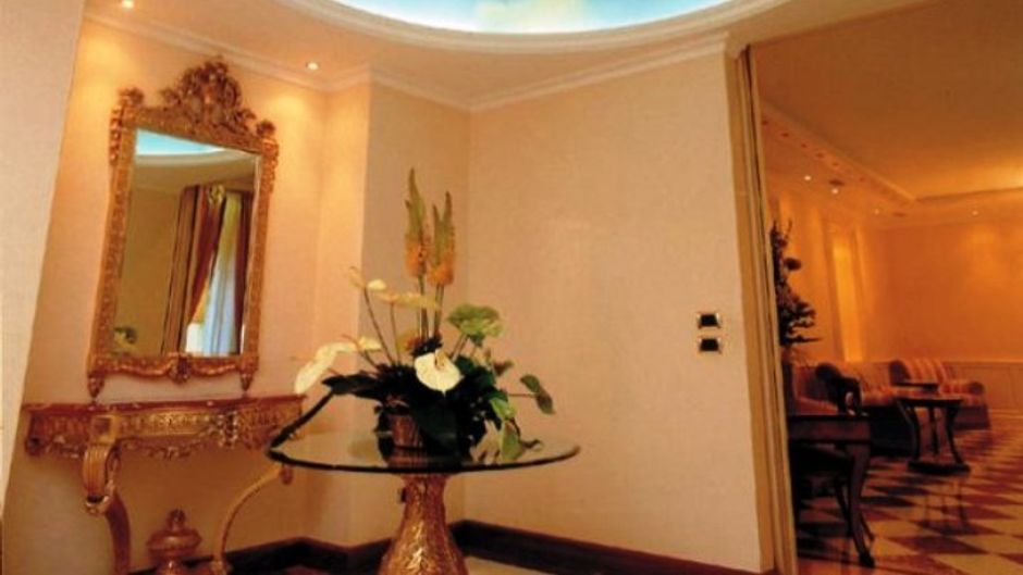 Andreola Hotel Lobby