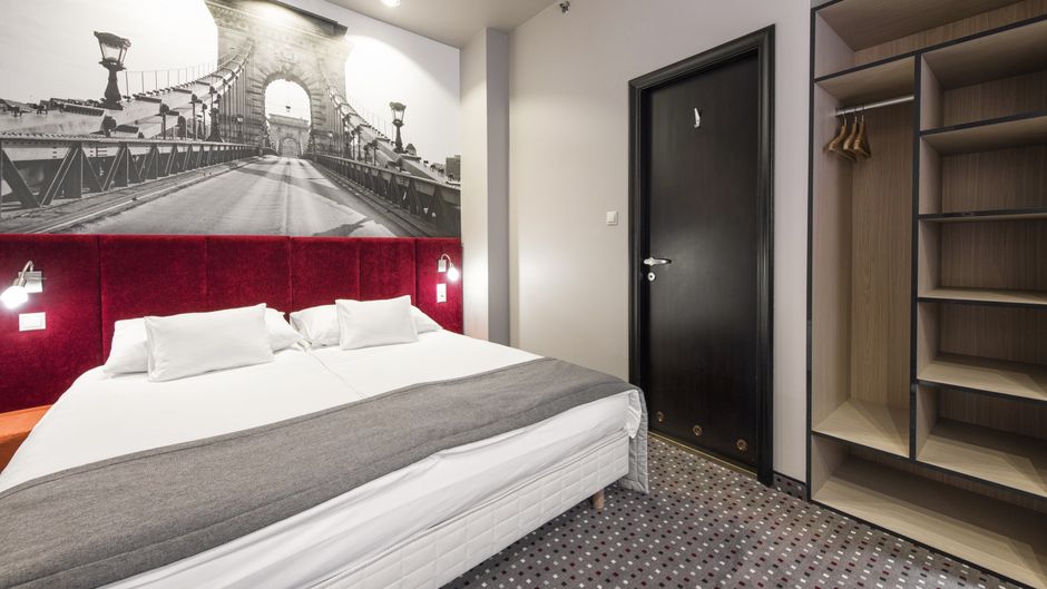 Hotel Carat Room