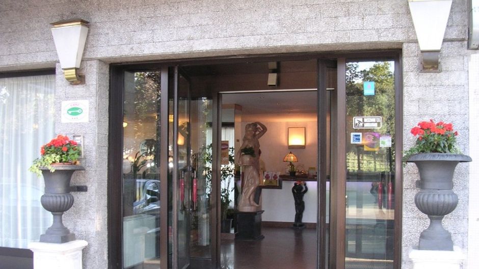 Hotel Europa Exterior