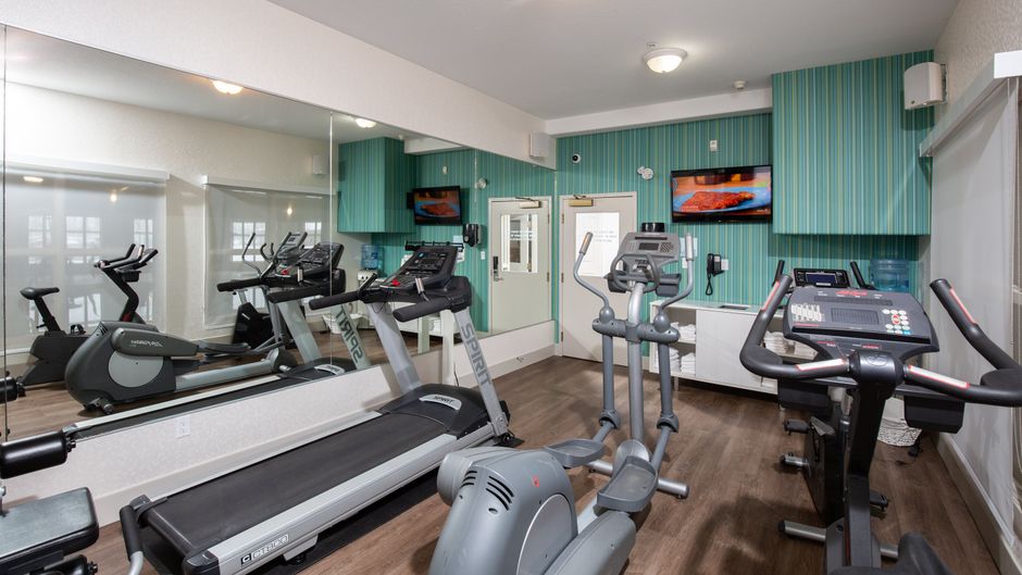 Holiday Inn Express Grande Prairie Health Club