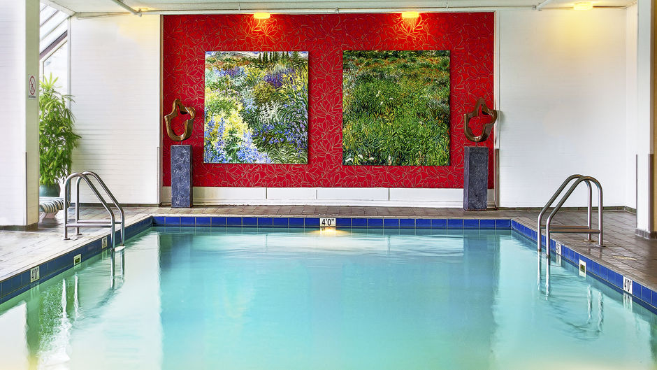 Pinnacle Hotel Harbourfront Pool