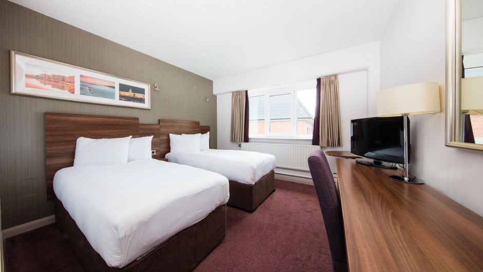 Leonardo Hotel Cork Room