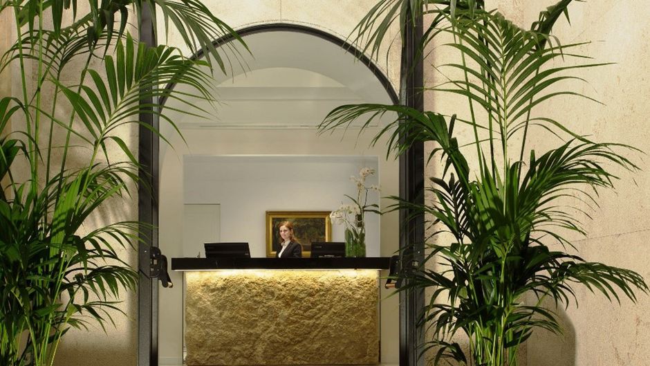 Hotel Degli Artisti Lobby