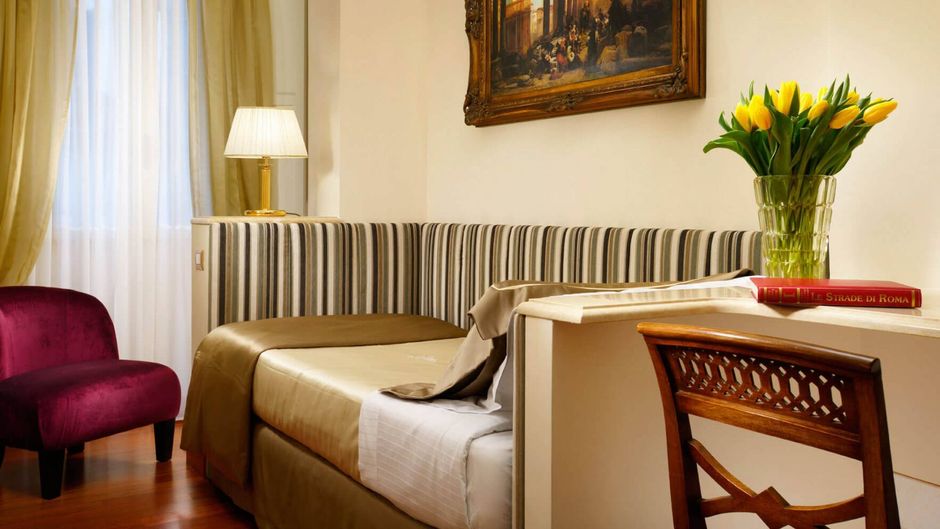 Hotel Forum Room