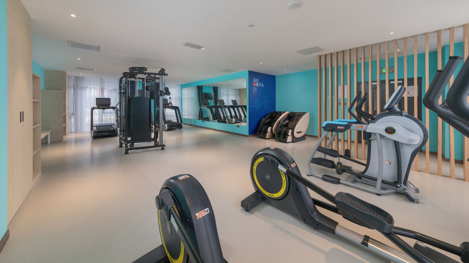Holiday Inn Express Shijingshan Lakeview Health Club