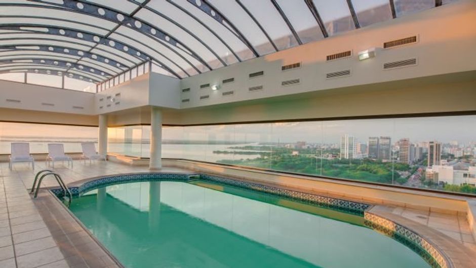 Blue Tree Towers Millenium Porto Alegre Pool