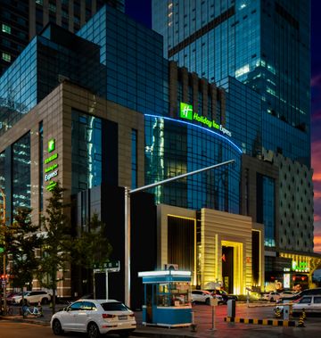 Holiday Inn Express North Station