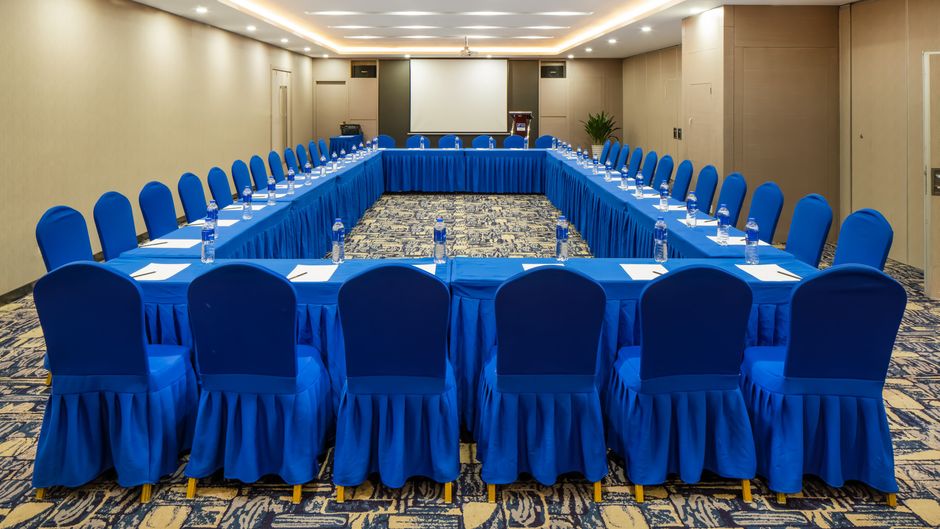 Holiday Inn Express North Station Meeting