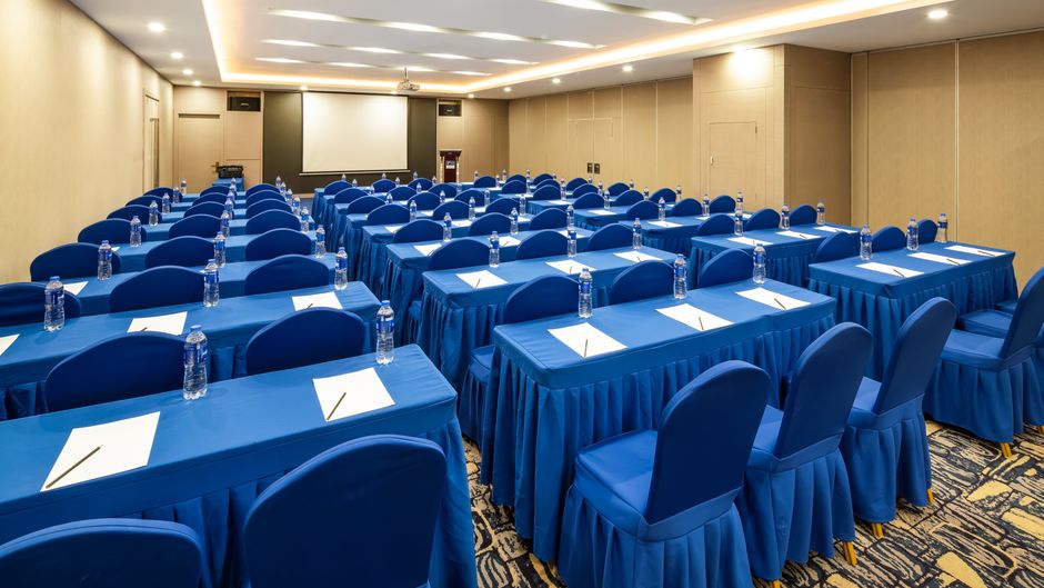 Holiday Inn Express North Station Meeting