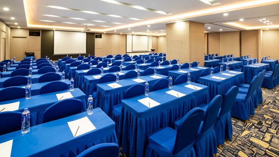 Holiday Inn Express North Station Meeting