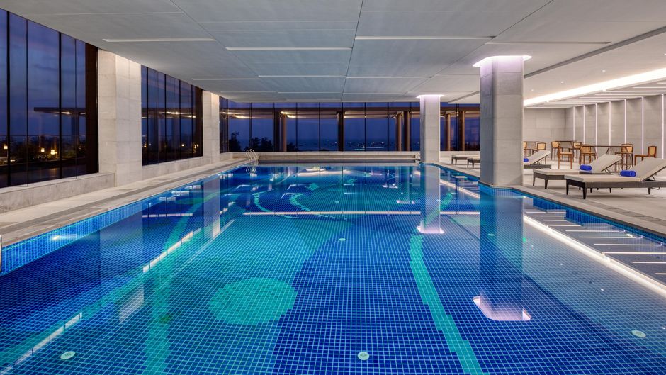 Crowne Plaza Beihai Silver Beach Pool