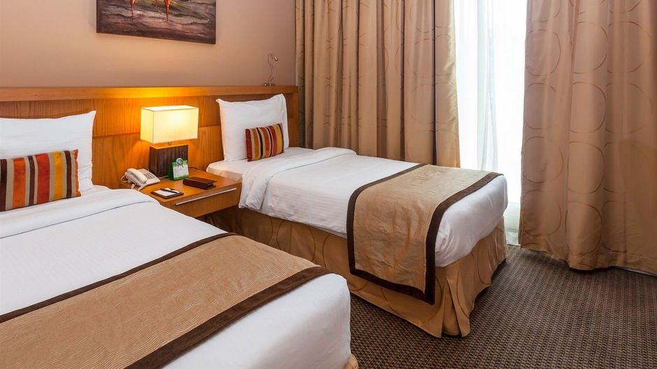 Flora Park Deluxe Hotel Apartments Room
